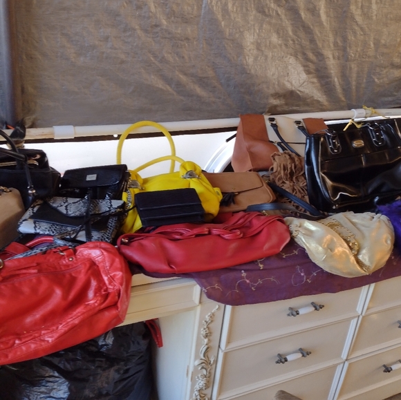 Purses - Picture 3 of 6